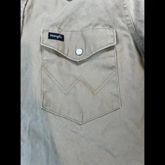 Wrangler Cream Casual Button Down Shirt with Western Style - Picture 5 of 6